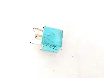 Second-hand car spare part relay for toyota corolla (e11) 2.0 d-4d linea sol oem iam references 9098704010