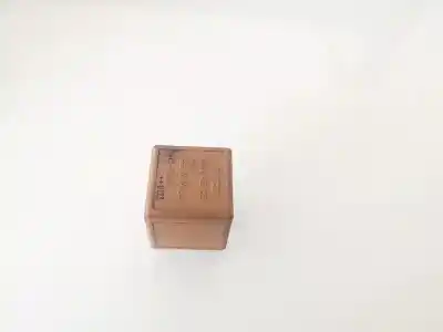 Pezzo di ricambio per auto di seconda mano relè per opel astra g caravan 1.4 16v riferimenti oem iam 90491314