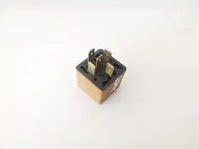 Second-hand car spare part relay for opel vectra c (z02) 2.2 dti 16v (f69) oem iam references 0332209136  90491314
