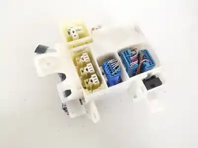 Second-hand car spare part fuse box unit for toyota corolla (e11) 2.0 d-4d linea sol oem iam references 6059a11  