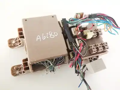 Second-hand car spare part fuse box unit for toyota corolla (e11) 2.0 d-4d linea sol oem iam references 8264113040  82641-13040, 232300-0231