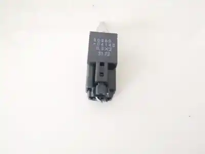 Peça sobressalente para automóvel em segunda mão relé para automóvel por toyota corolla (e11) 2.0 d-4d linea sol referências oem iam 9098004148