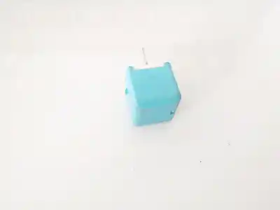 Pezzo di ricambio per auto di seconda mano relè per toyota corolla (e11) 2.0 d-4d linea sol riferimenti oem iam 9098704010  90987-04010, 156700-2550