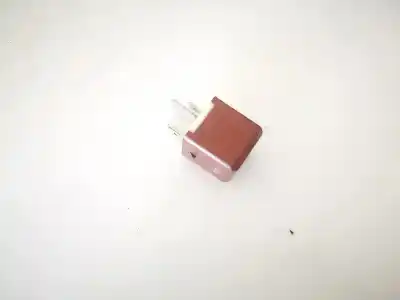 Pezzo di ricambio per auto di seconda mano relè per toyota corolla (e11) 2.0 d-4d linea sol riferimenti oem iam 9098702016  90987-02016, 156700-1570