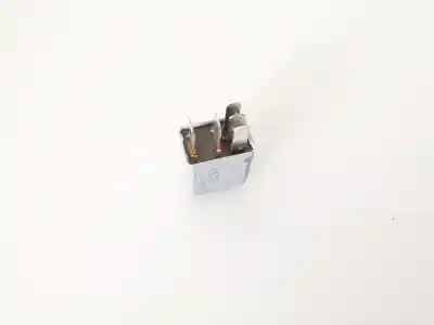 Pezzo di ricambio per auto di seconda mano relè per opel meriva b 1.7 16v cdti riferimenti oem iam 13100504  677.20