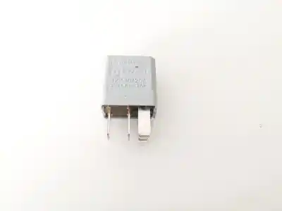 Tweedehands auto-onderdeel relais voor opel meriva b 1.7 16v cdti oem iam-referenties 13100504