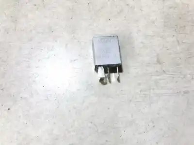 Pezzo di ricambio per auto di seconda mano relè per opel meriva 1.6 16v riferimenti oem iam 13100504