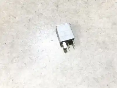 Pezzo di ricambio per auto di seconda mano relè per opel meriva 1.6 16v riferimenti oem iam 13100504
