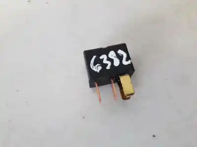 Peça sobressalente para automóvel em segunda mão relé para automóvel por toyota avensis wagon (t25) 2.0 d-4d executive referências oem iam 9098702024