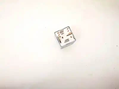 Second-hand car spare part relay for volkswagen passat variant (3b5) 1.8 oem iam references 443951253k  899512000