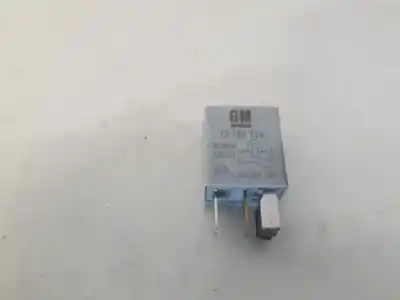 Second-hand car spare part relay for opel meriva b 1.7 16v cdti oem iam references 13100504