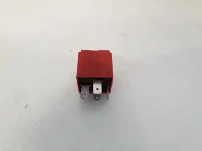 Second-hand car spare part relay for opel meriva b 1.7 16v cdti oem iam references 24438887