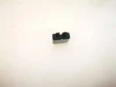 Pezzo di ricambio per auto di seconda mano relè per audi a6 avant (4b5) 1.8 t riferimenti oem iam 443937105a  