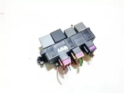 Second-hand car spare part fuse box unit for audi a3 (8l) 1.9 tdi ambition oem iam references 8l0941822  