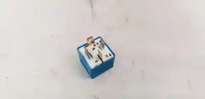 Second-hand car spare part relay for audi a6 avant (4b5) 2.5 tdi oem iam references 8d0951253a  