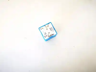 Second-hand car spare part relay for audi a6 avant (4b5) 2.5 tdi oem iam references 8d0951253a  899313000