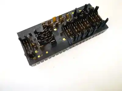 Second-hand car spare part fuse box unit for volkswagen passat variant (3b5) 1.9 tdi oem iam references 443941822a  