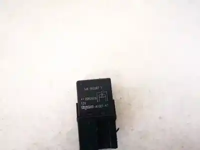 Pezzo di ricambio per auto di seconda mano relè per mitsubishi space star (dg0) 1.9 di-d cat riferimenti oem iam mr953382  