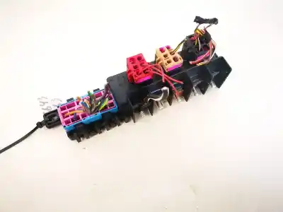Second-hand car spare part fuse box unit for audi a4 avant (b5) 1.9 tdi oem iam references 8l0941822a  