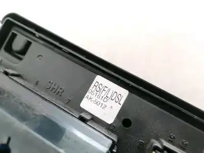 Second-hand car spare part fuse box unit for kia carens 2.0 crdi ex monovolumen oem iam references 05161d  ak-5010