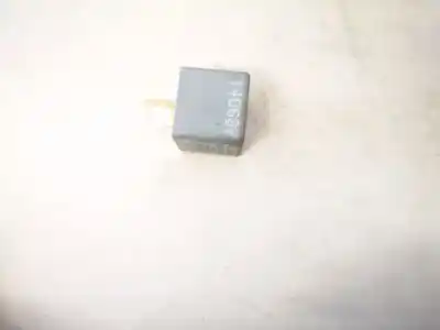 Second-hand car spare part relay for audi a4, b5 1994.11 - 1999.09 1.6 74kw 1994.11 - 2000.10 oem iam references 8a0951253b  899578000