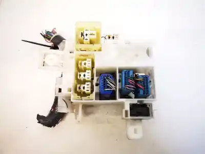 Second-hand car spare part fuse box unit for toyota corolla verso (e12) 2.0 turbodiesel cat oem iam references 6058pppe
