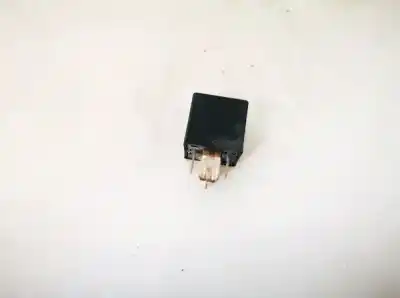 Pezzo di ricambio per auto di seconda mano relè per fiat stilo (192) 1.9 jtd / 1.9 jtd 115 active riferimenti oem iam 46520419  