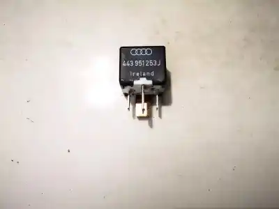 Автозапчастина б/у  для AUDI A4 AVANT (B5)  Посилання на OEM IAM 443951253J  899511