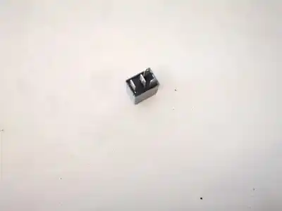 Pezzo di ricambio per auto di seconda mano relè per kia sorento 2.5 crdi ex riferimenti oem iam 0k55267740  ok55267740
