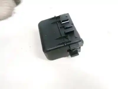 Second-hand car spare part fuse box unit for renault scenic ii 1.5 dci diesel oem iam references   