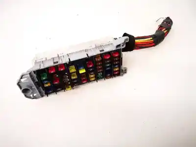 Peça sobressalente para automóvel em segunda mão caixa de fusíveis e relés por opel meriva b 1.7 16v cdti referências oem iam 93363136