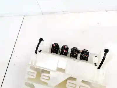 Second-hand car spare part fuse box unit for bmw x3 (e83) 2.0d oem iam references 61358371312  61.35-8371312