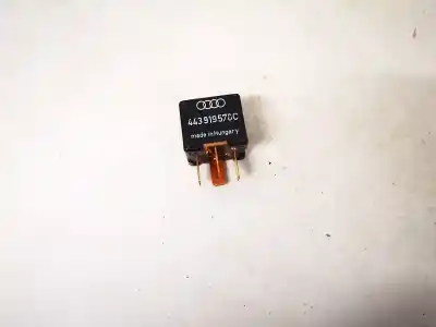 Автозапчастина б/у  для AUDI A4 AVANT (B5)  Посилання на OEM IAM 443919578C  899519