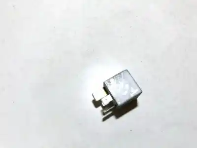 Second-hand car spare part relay for volkswagen passat variant (3b5) 1.9 tdi oem iam references 8d0951253  