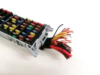 Second-hand car spare part fuse box unit for opel meriva 1.6 cat (z 16 se / l55) oem iam references 93363136  