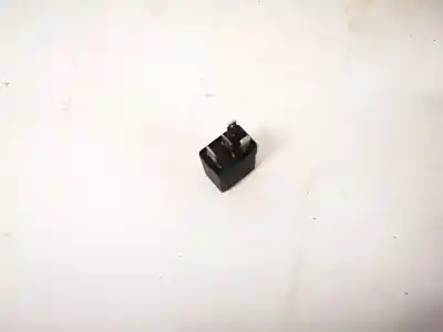 Pezzo di ricambio per auto di seconda mano relè per opel corsa c 1.2 16v cat (z 12 xe / lw4) riferimenti oem iam 24435922  702.20