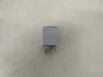 Pezzo di ricambio per auto di seconda mano relè per opel meriva 1.6 cat (z 16 se / l55) riferimenti oem iam 13100504  0332201100