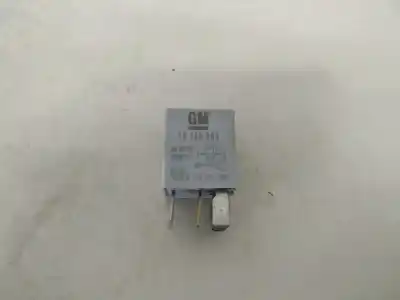 Pezzo di ricambio per auto di seconda mano relè per opel meriva 1.6 cat (z 16 se / l55) riferimenti oem iam 13100504  0332201100