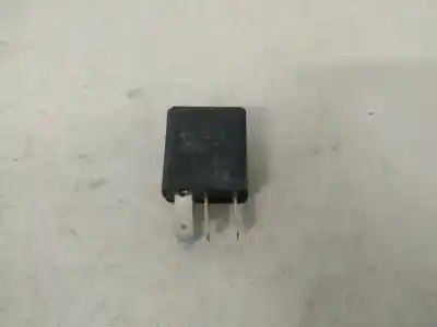 Pezzo di ricambio per auto di seconda mano relè per opel meriva 1.6 cat (z 16 se / l55) riferimenti oem iam 24435922  702.20