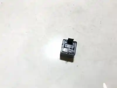 Second-hand car spare part relay for volkswagen passat variant (3b5) 1.9 tdi oem iam references 8d0951253  v23134j52x300