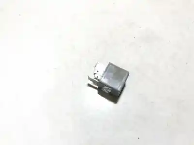 Second-hand car spare part relay for volkswagen passat variant (3b5) 1.9 tdi oem iam references 8d0951253  v23134j52x300