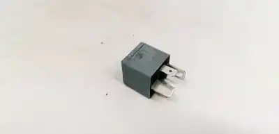 Second-hand car spare part relay for audi a6 avant (4b5) 2.7 t quattro oem iam references 8d0951253  370