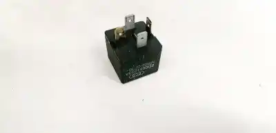 Second-hand car spare part relay for audi a6 avant (4b5) 2.7 t quattro oem iam references 8d0951253a  