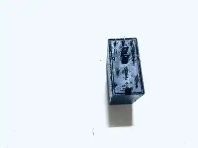 Second-hand car spare part relay for volkswagen passat variant (3b5) 1.9 tdi oem iam references 4b0955531a  72wa401