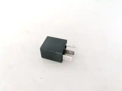 Recambio de automóvil de segunda mano de RELÉ PARA AUTOMÓVIL para OPEL VECTRA B CARAVAN  referencias OEM IAM 90229206  