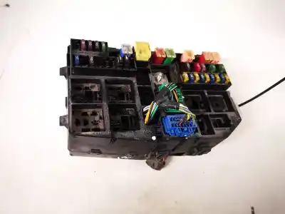 Second-hand car spare part fuse box unit for ford mondeo iii (b5y) 2.0 16v tddi / tdci oem iam references 1s7114a142aa