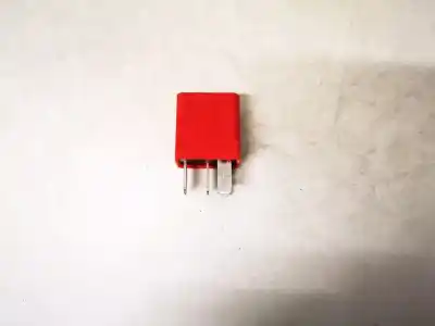 Pezzo di ricambio per auto di seconda mano relè per fiat doblo (119) 1.9 d sx riferimenti oem iam 46520422