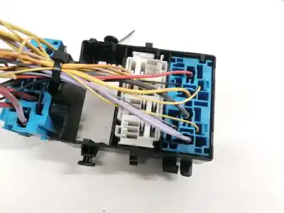 Second-hand car spare part fuse box unit for renault espace iv (jk0) 2.2 dci turbodiesel oem iam references 8200003634  