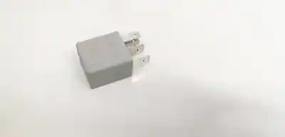 Second-hand car spare part relay for opel vectra c (z02) 2.2 dti 16v (f69) oem iam references 90414477  57100