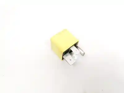 Second-hand car spare part relay for opel vectra c (z02) 2.2 dti 16v (f69) oem iam references 90226846  v23134-j52-x369